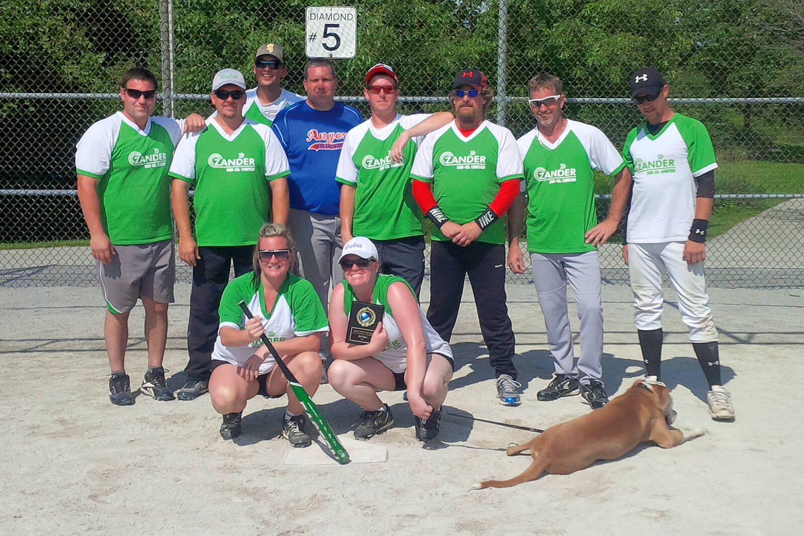 Baseball team photo